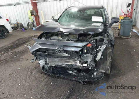 2024 Toyota Rav4 Xle/Xle Premium z USA, uszkodzony, nr VIN 2T3P1RFV3RC410627